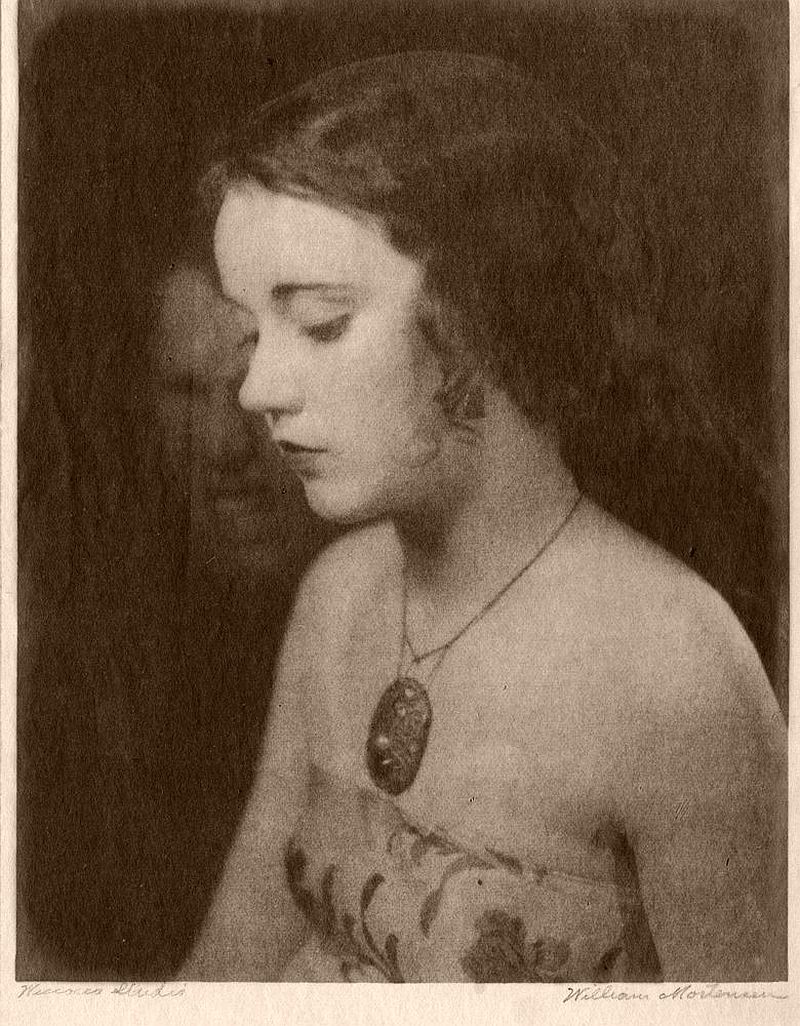pictorial-portrait-photographer-william-mortensen-07